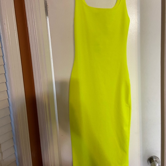 Dress - Picture 2 of 2